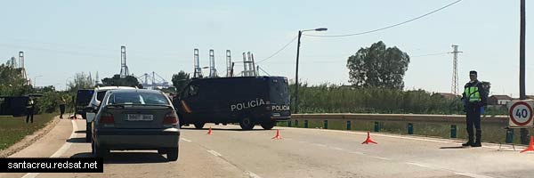 Controles de la policía por el confinamiento delcoronavirus COVID-19