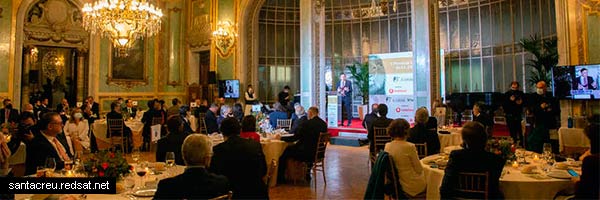 Pedro J Ramírez Fiesta J, sin mascarillas y a lo loco